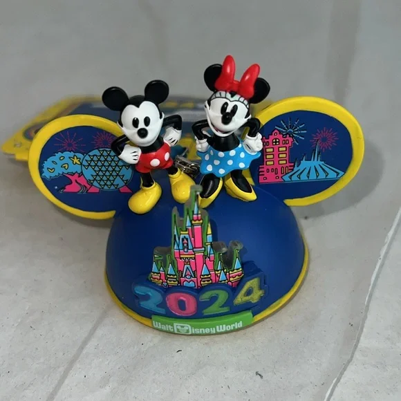 Mickey and Minnie Mouse Light-Up Ear Hat Ornament – Walt Disney